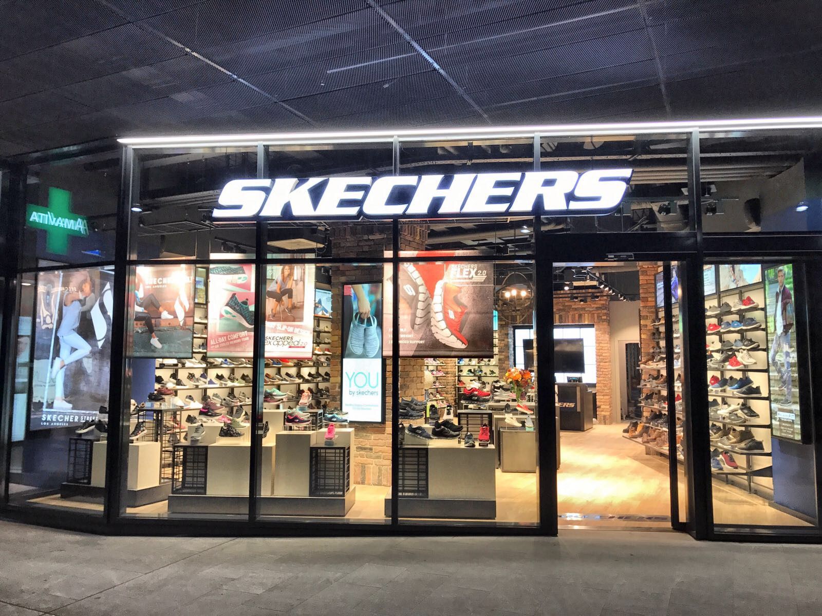negozi skechers