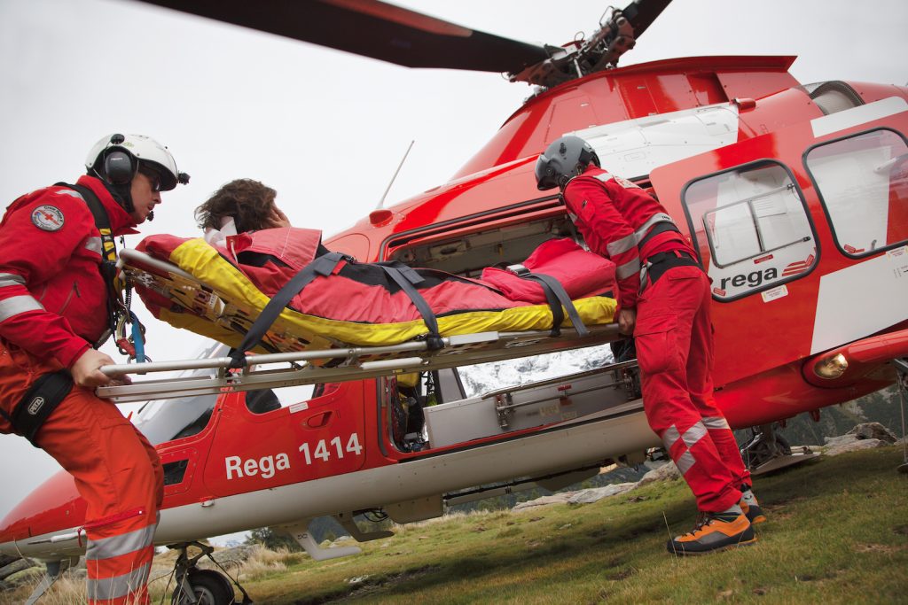 Le operazioni di salvataggio richiedono molta attenzione anche a terra