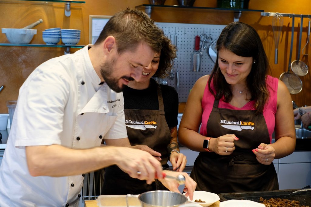 Le sue ricette sono pubblicate anche sul blog www.cucina.li