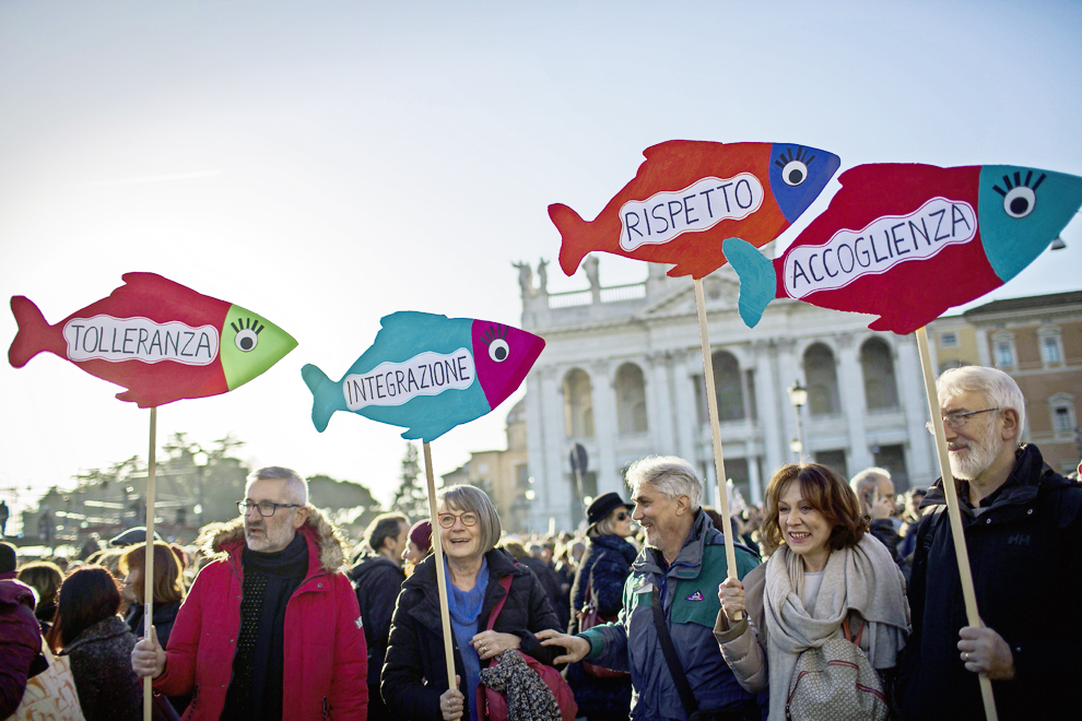 Un presepe di sardine (AFP)