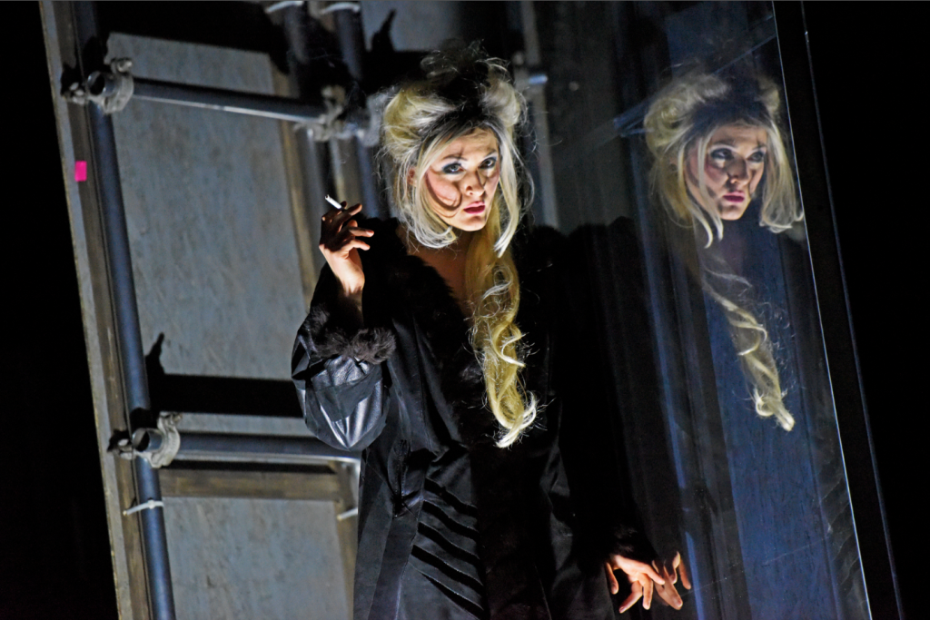 Lisa-Katrina Mayer nei panni di Mariana (Toni Suter / T+T Fotografie)