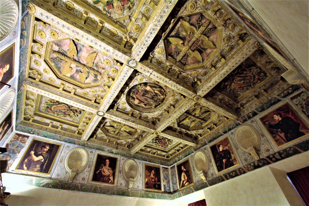 Palazzo Ducale: soffitto ligneo nella Sala degli Imperatori