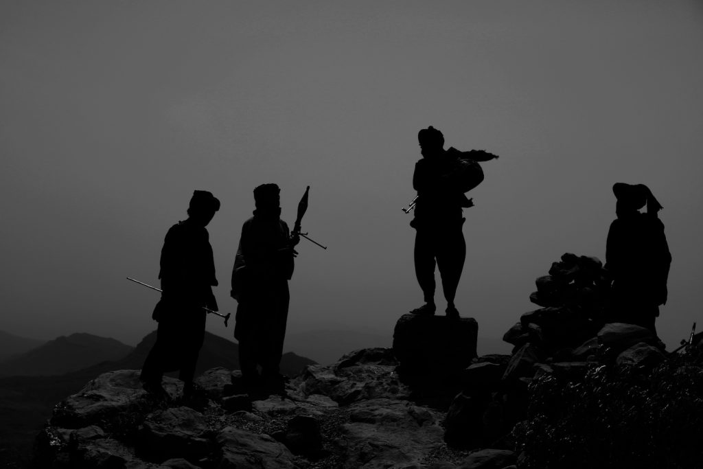 Guerriglieri (foto Roshaan Khattak)