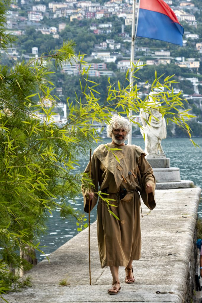 L'attore Andrea Brugnera nei panni di San Brandano