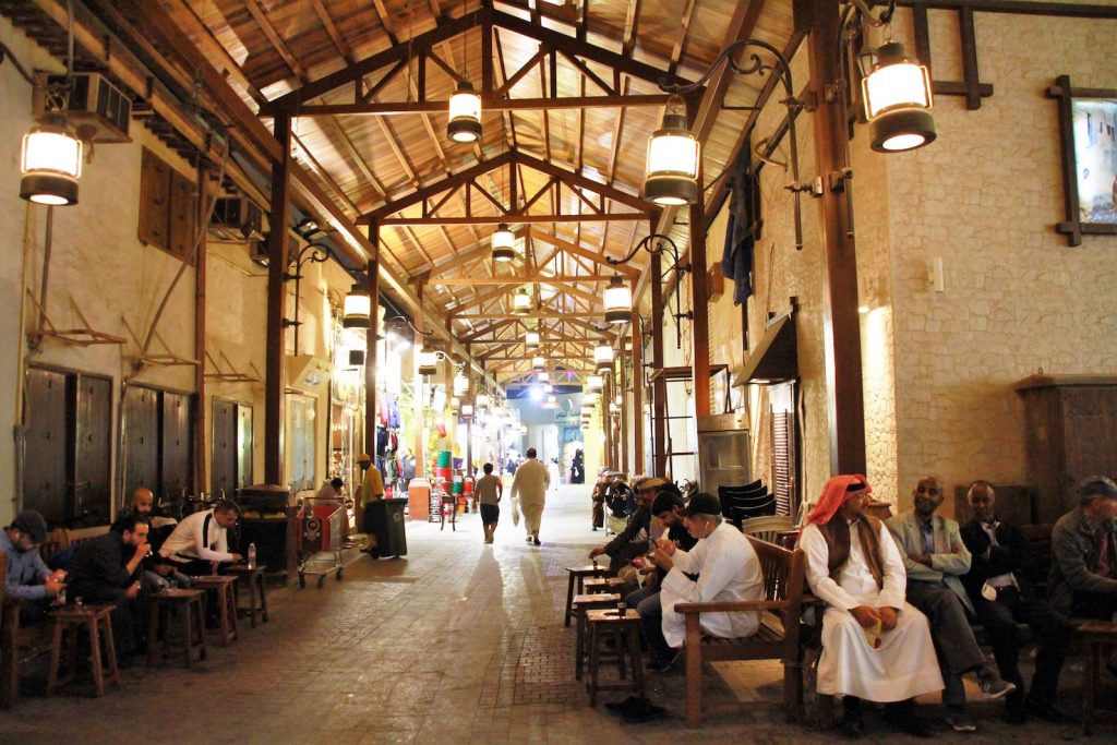 Il lento trascorrere delle ore nel vecchio souq