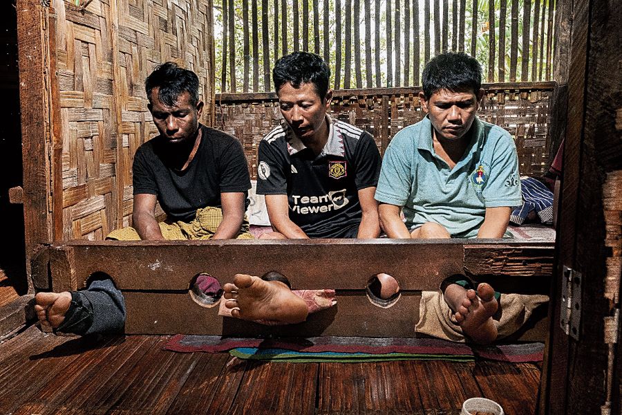 In una località segreta nella giungla c’è una prigione dove sono detenuti soldati della Giunta militare. (foto Carlo Cozzoli)