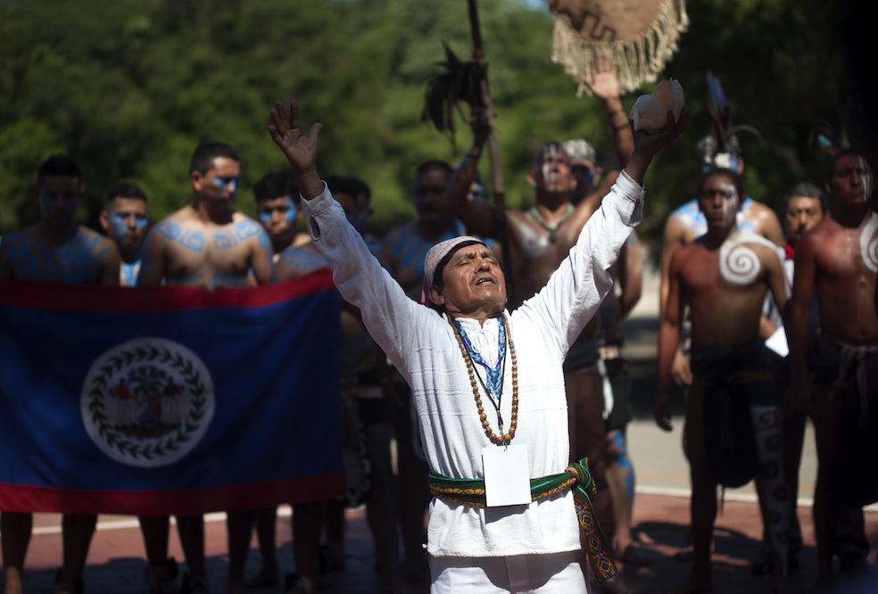 Uno sciamano maya o h-mem / Tinum, Yucatan, Messico (Keystone)