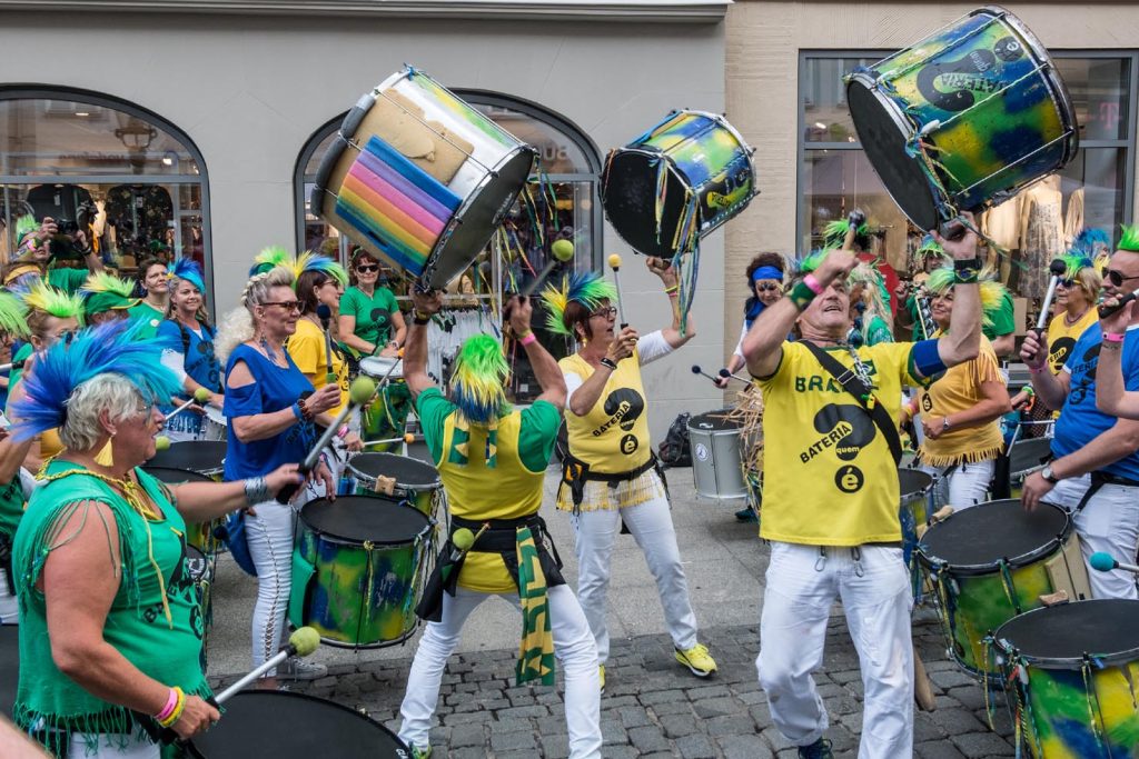 Esibizione del gruppo Bateria quem è da Bamberg (Simona Dalla Valle)