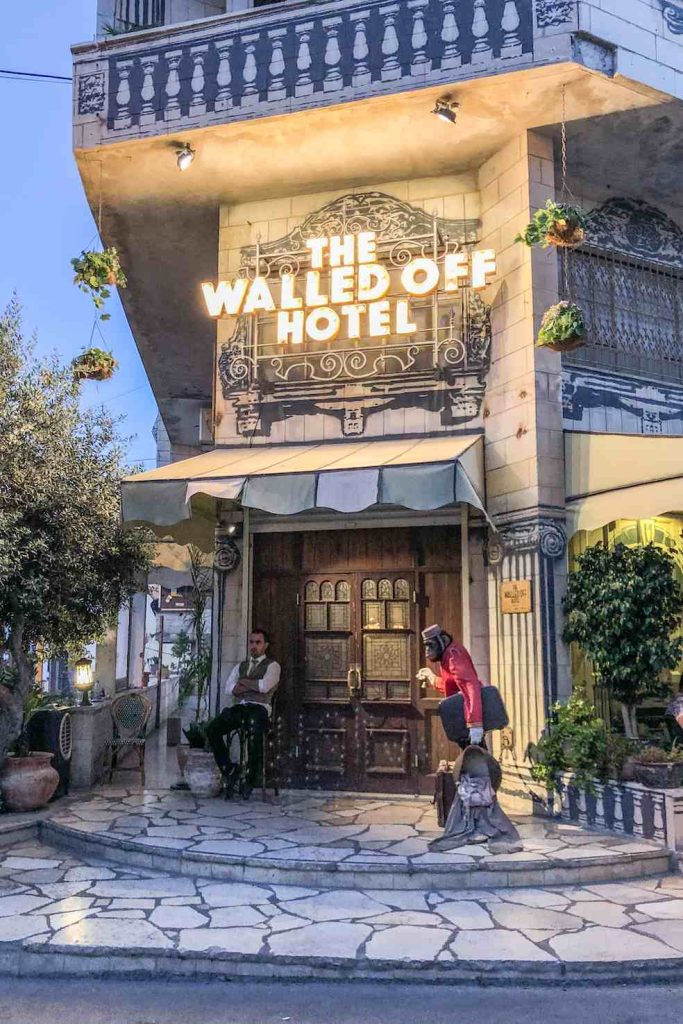 Ingresso del Walled-Off Hotel