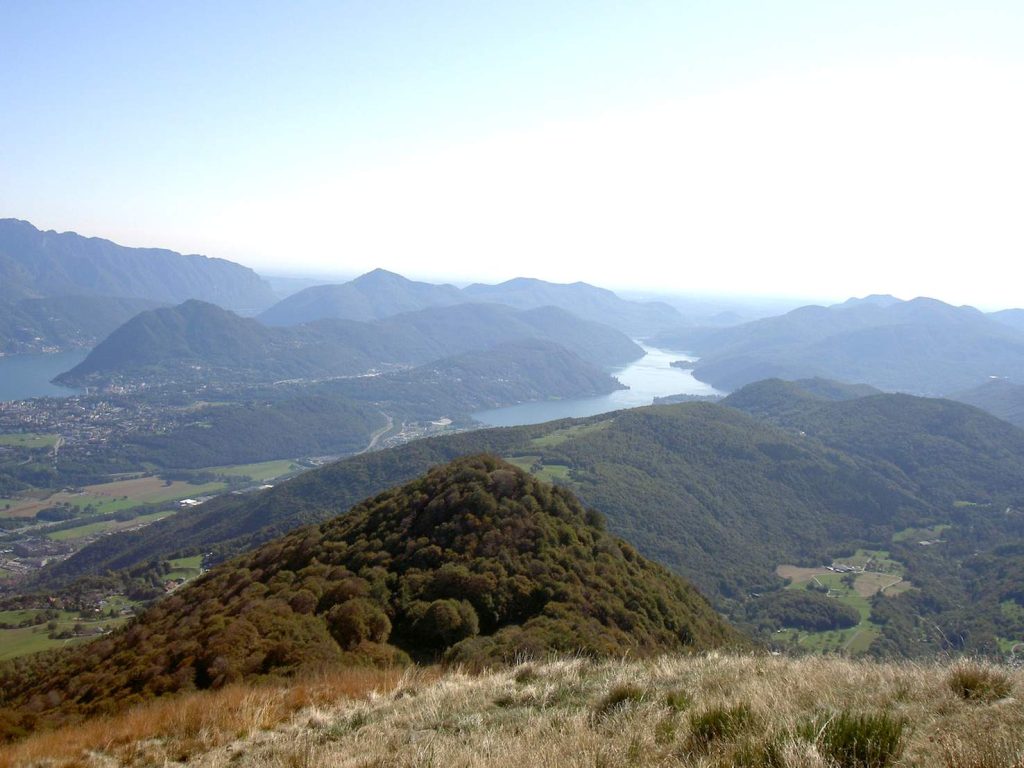 Panorama sul nostro territorio dalla vetta del Monte Ferraro, nel Malcantone, a quota 1494 metri (Marco Martucci)