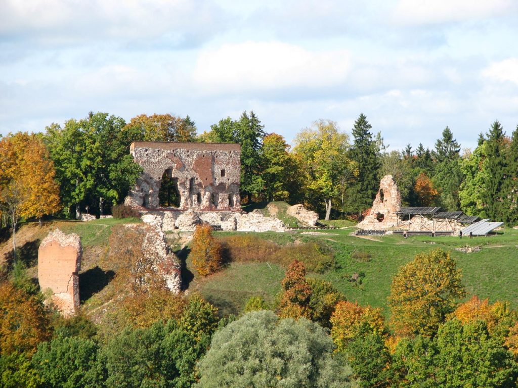 Le rovine del Castello di Viljandi (Maakond)