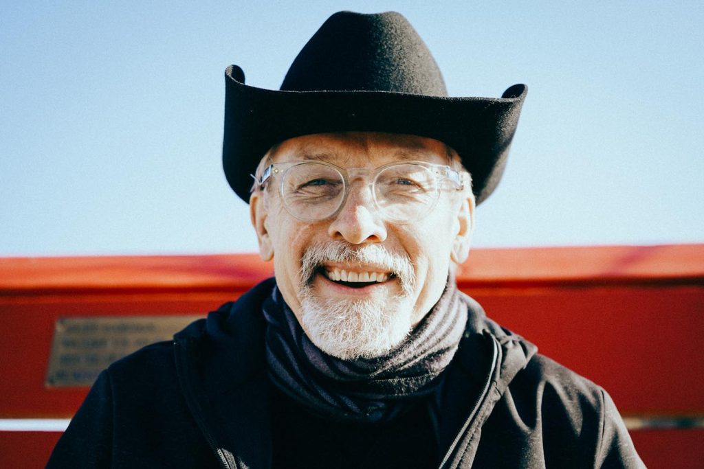 Mr. Chris Bangle, designer e ideatore del progetto Big Bench Community Project (© Fosphoro)