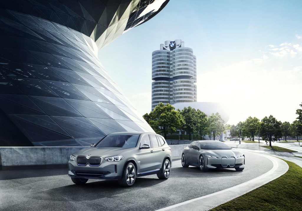La Concept iX3 e la i Vision Dynamics (Bmw)