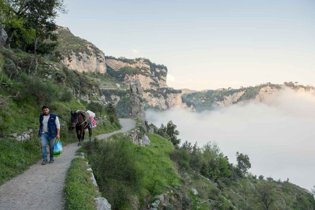 Antonio Milo e Limone sul sentiero degli Dei