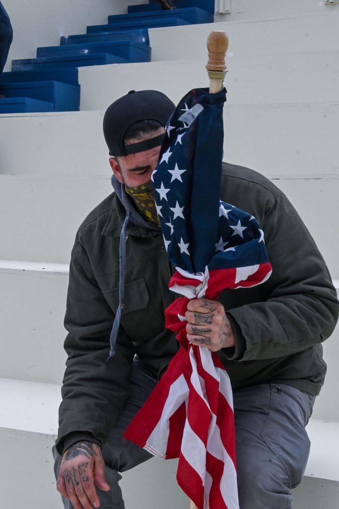 La destra cercherà di non tagliare i ponti con la base di Trump convinta davvero che la vittoria di Biden sia rubata (AFP)
