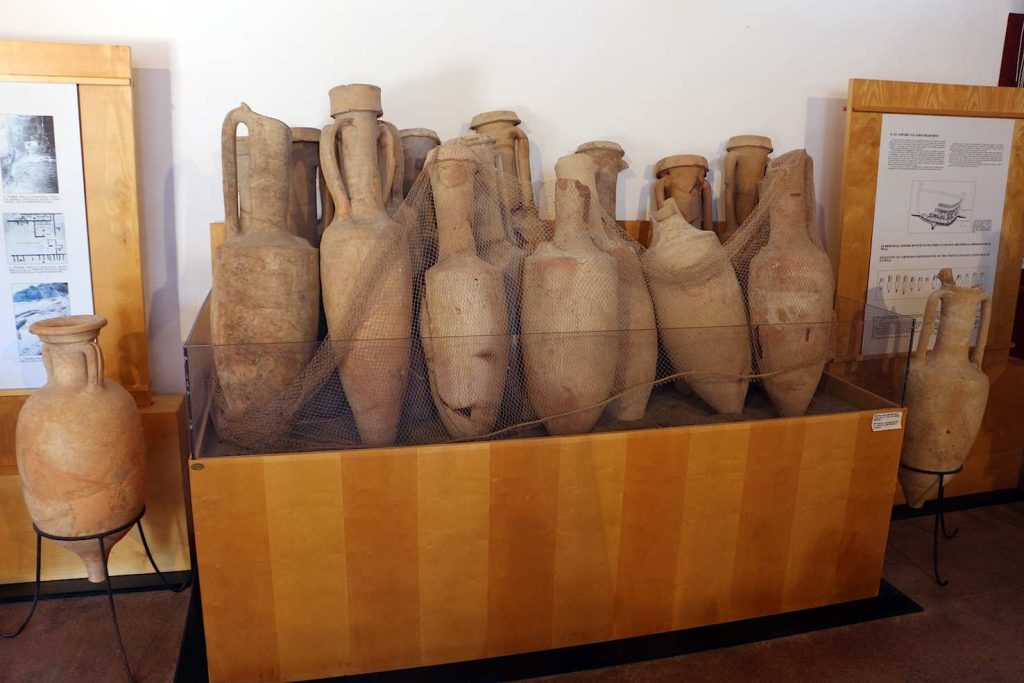 Alcune anfore Dressel 1 (Sailko)