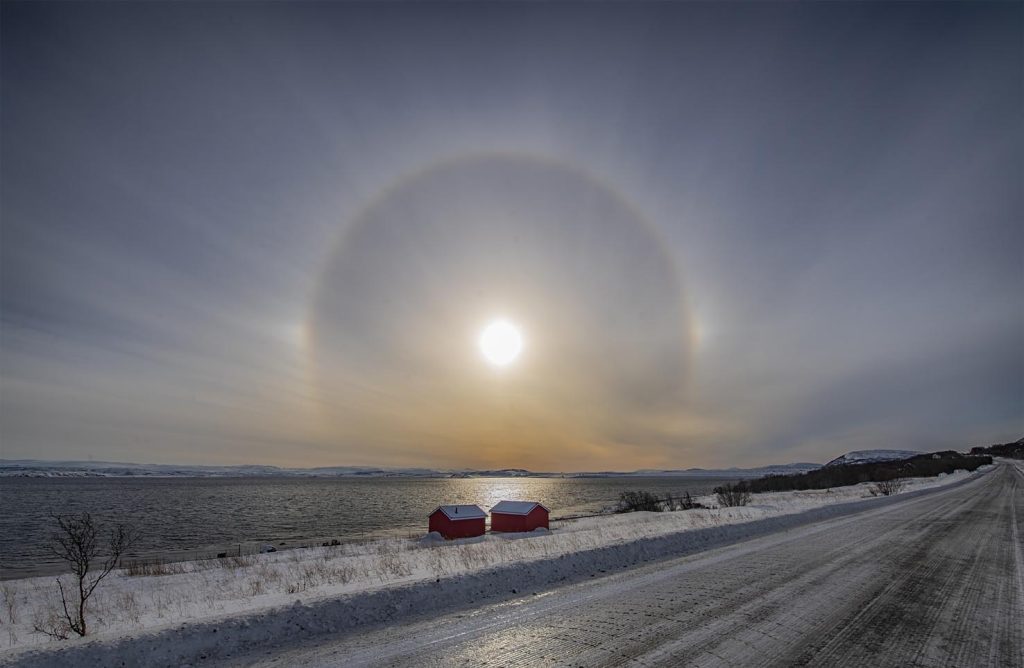 Il fenomeno noto in italiano con il nome parelio, in Norvegia è chiamato Bisol (Bjorn Tore Pedersen)