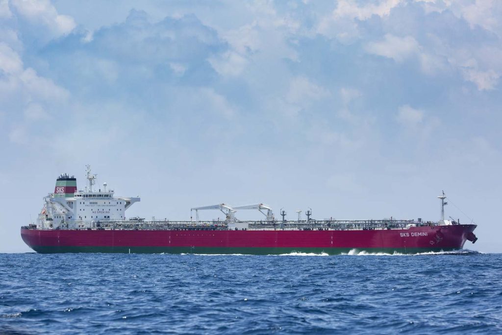 Le collisioni con le navi sono una delle principali cause di morte delle balene in tutto il mondo