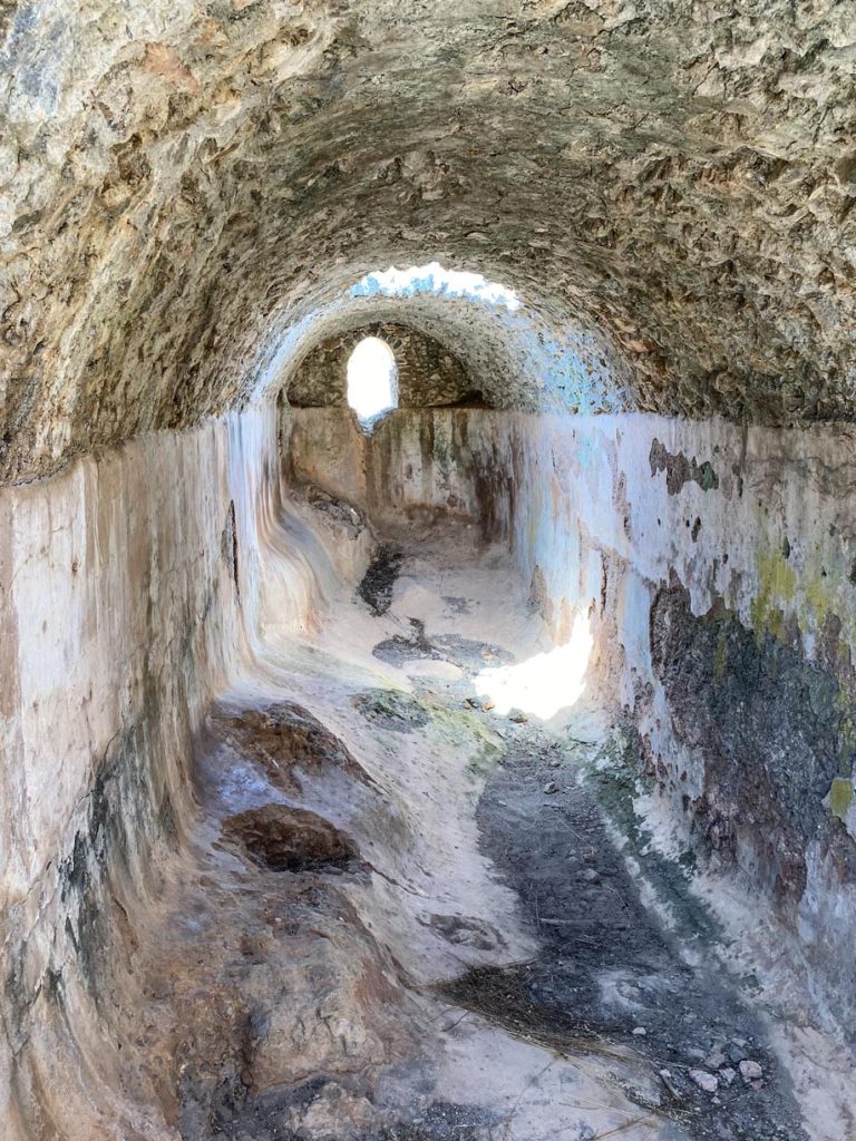 Vista di una cisterna dall’interno