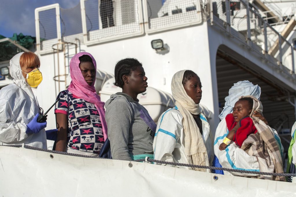 L’urgenza non è il blocco – impossibile – dei flussi ma la gestione dei migranti in Europa (AFP)