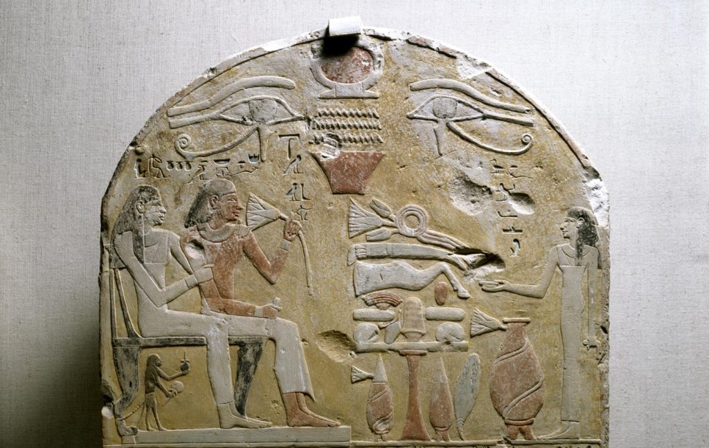 Un dettaglio della stele funeraria di Tembu (Walters Art Museum)