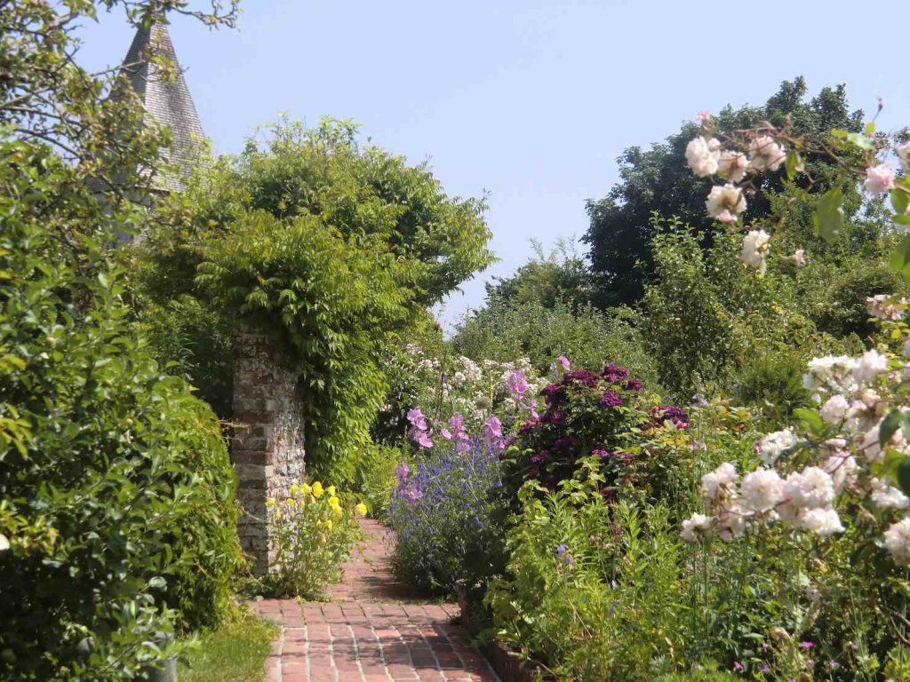 Il giardino di Virginia Woolf (foto presa da www.hebmuffin.wordpress.com)