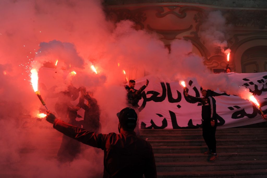 I sette anni dalla rivoluzione dei Gelsomini sono stati commemorati con proteste e rivolte dalla popolazione (AFP)
