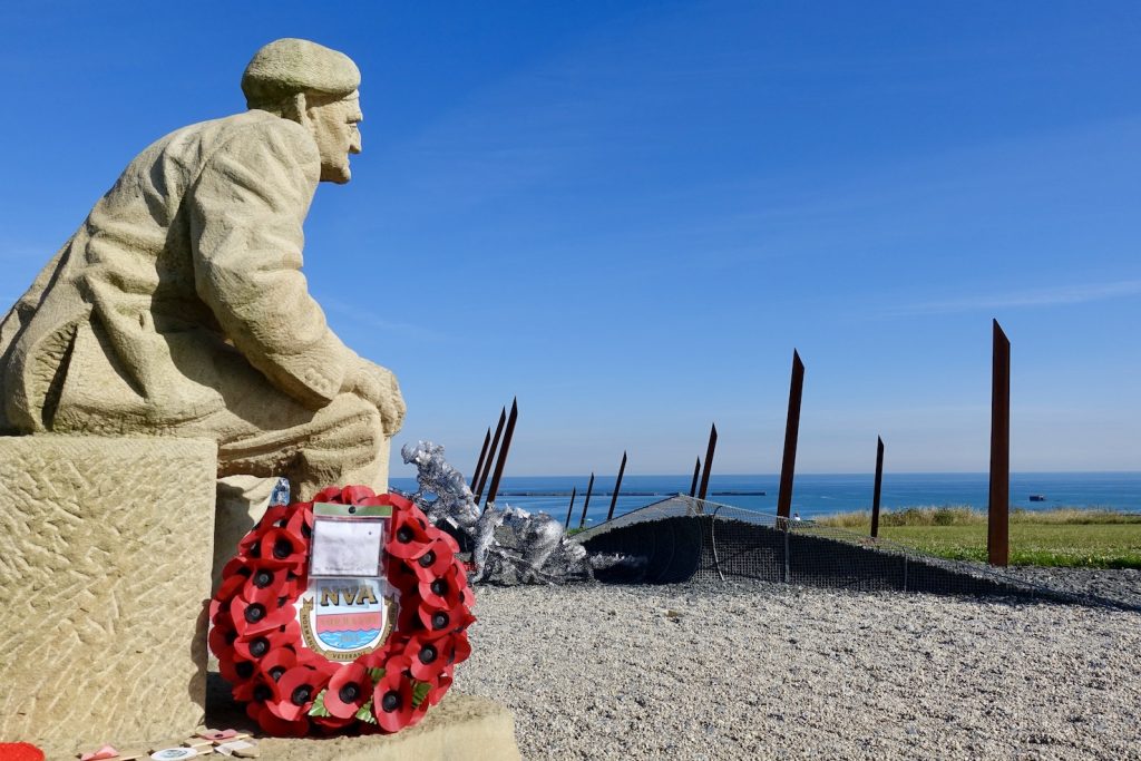 Corona di Poppies i papaveri rossi simbolo e ricordo degli eroi morti per la patria