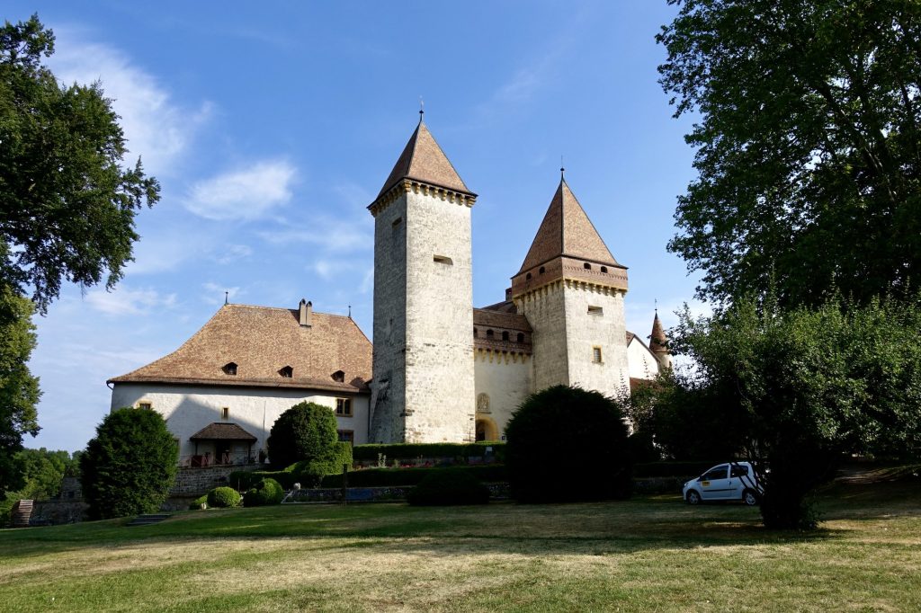 Il castello di La Sarraz.