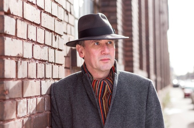 Volker Kutscher (Wikipedia)