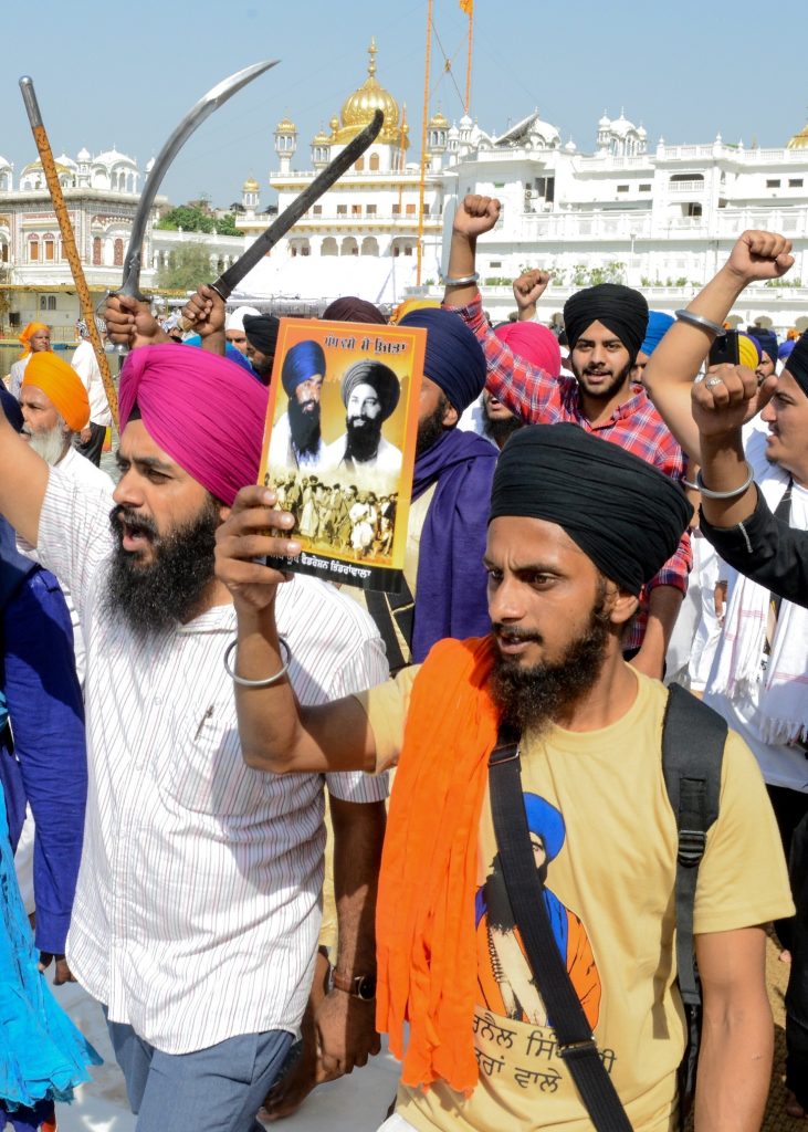 Separatisti sikh manifestano al Tempio d’oro di Amritsar (AFP)