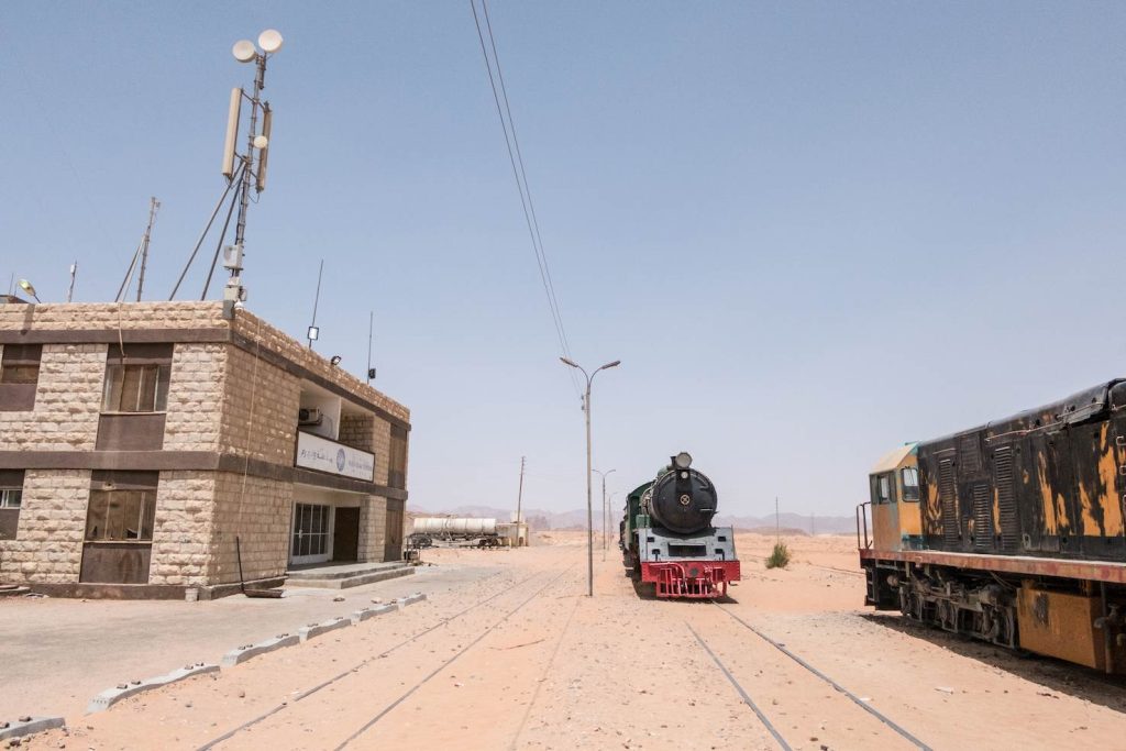 La linea ferroviaria dell’Hegiaz, con la locomotiva storica