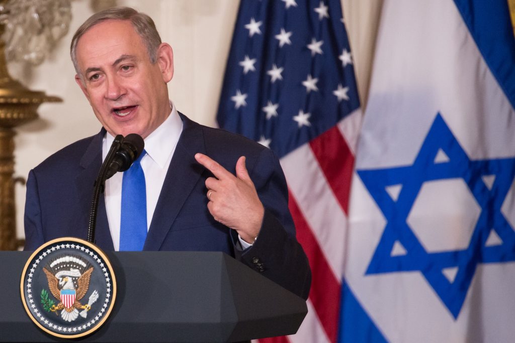 La conferenza stampa di Benjamin Netanyahu alla Casa Bianca dopo l'incontro con Donald Trump (AFP)