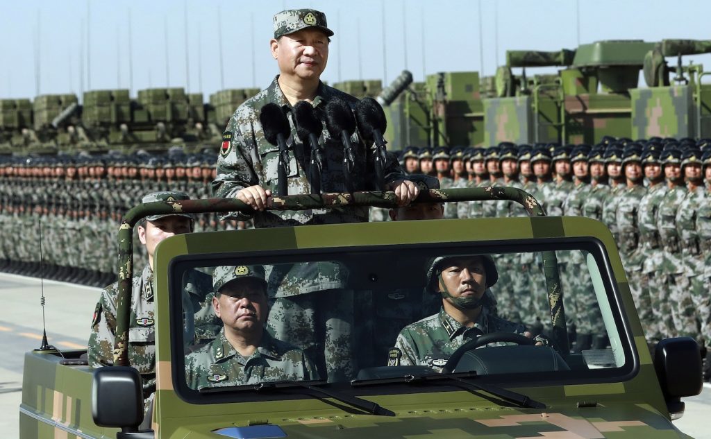 Il presidente cinese Xi ha presenziato il 30 giugno scorso in Mongolia a una parata dell’esercito (Keystone)