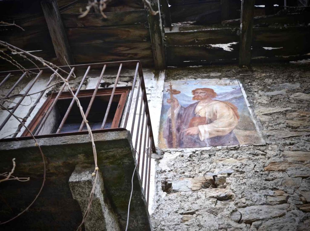 Affresco su una casa di Costa di Calezzo