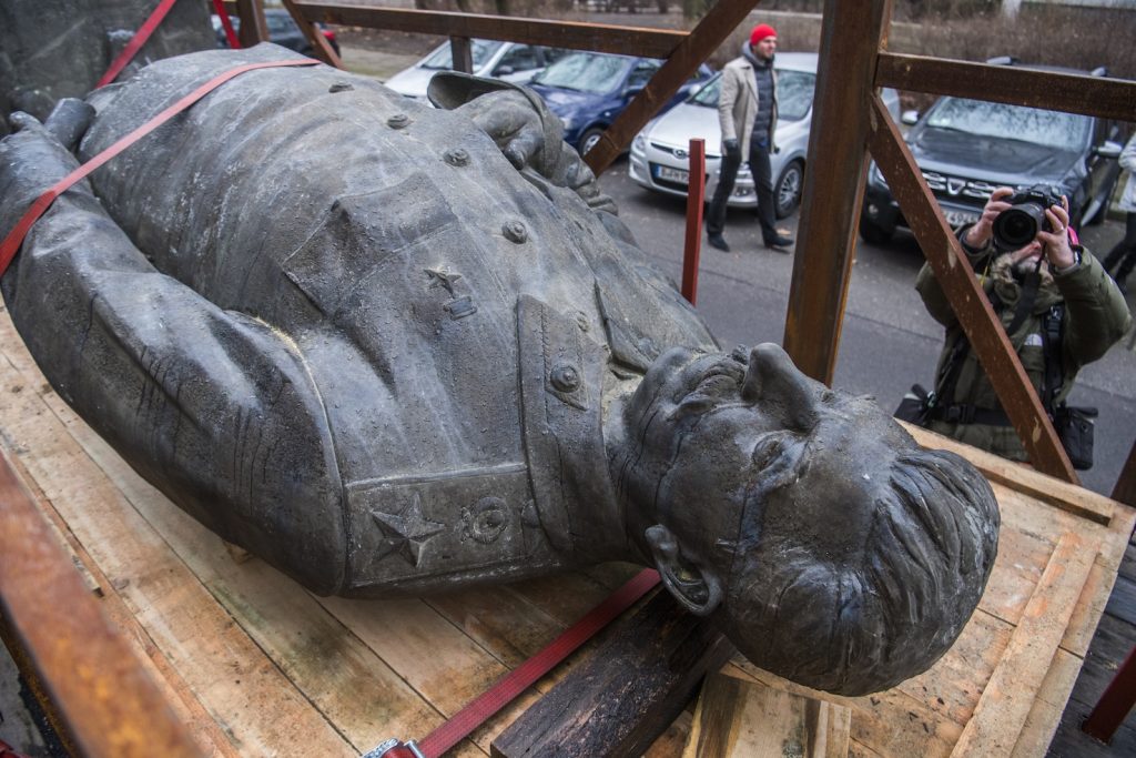 Il film su Stalin  è una presa in giro offensiva e falsa del passato, secondo il ministro della Cultura Medinsky (AFP )