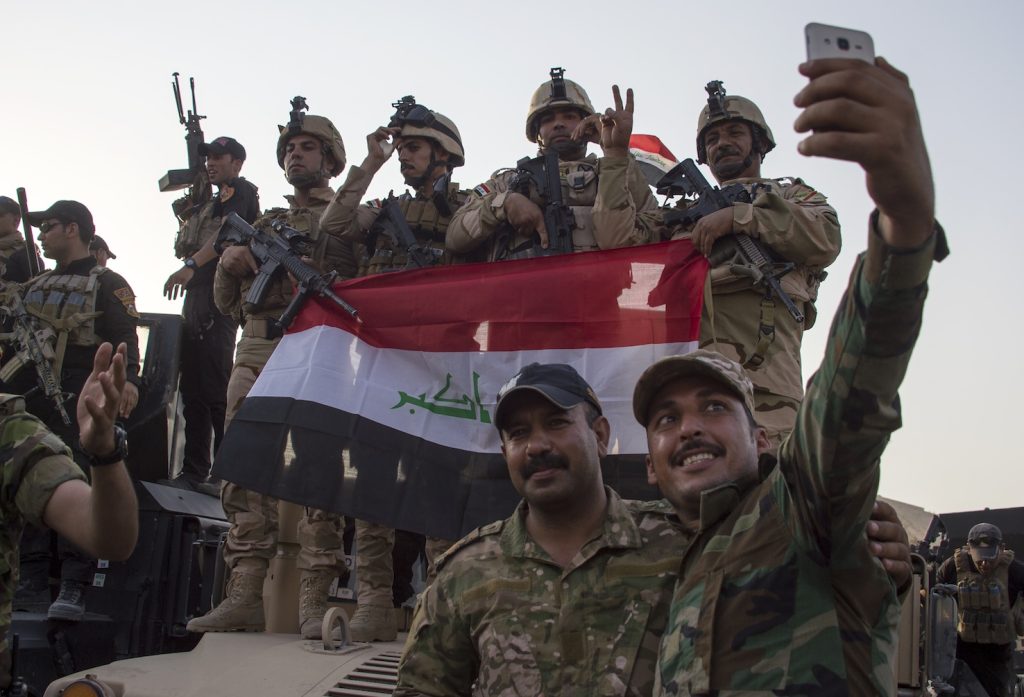 Le forze anti-terroristiche irachene sostenute dalla coalizione internazionale guidata dagli Stati Uniti (Operation Inherent Resolve) hanno riconquistato il cuore di Mosul ovest (AFP)