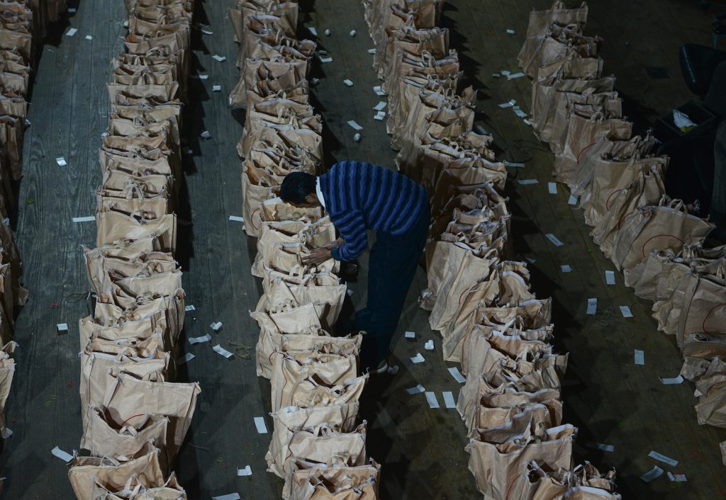 In India si reca a votare praticamente il dieci per cento della popolazione mondiale (AFP)