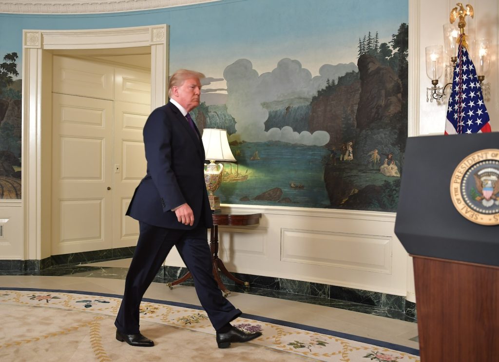 Nel discorso alla Nazione in cui annunciava il lancio di missili, Trump ha riassunto il suo nazionalismo isolazionista (AFP)