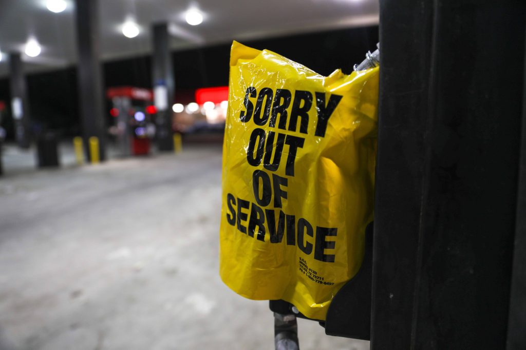 Nel maggio scorso le stazioni di servizio di Atlanta, in Georgia, sono rimaste senza benzina dopo un attacco hacker alla società di distribuzione Colonial Pipeline (Shutterstock)