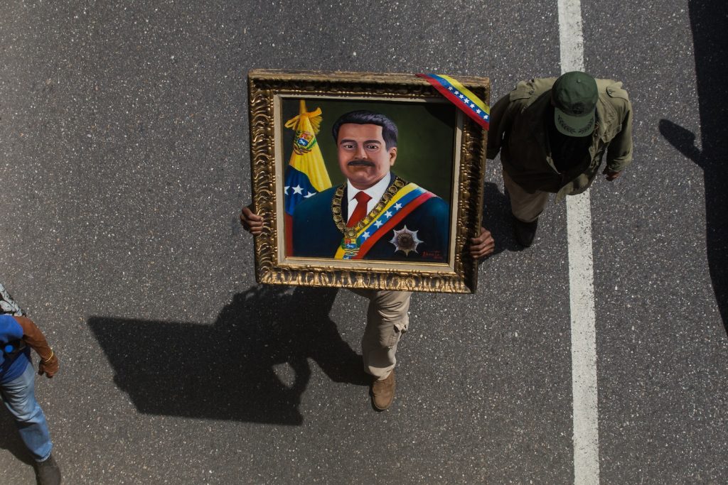Il ritratto del presidente in carica Nicolas Maduro (Keystone)