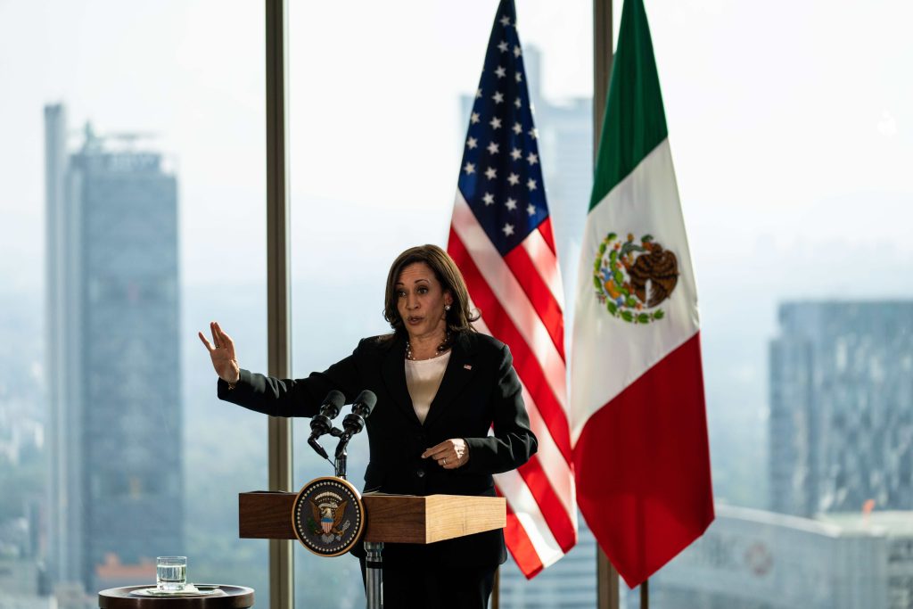 Kamala Harris a Città del Messico (Shutterstock)