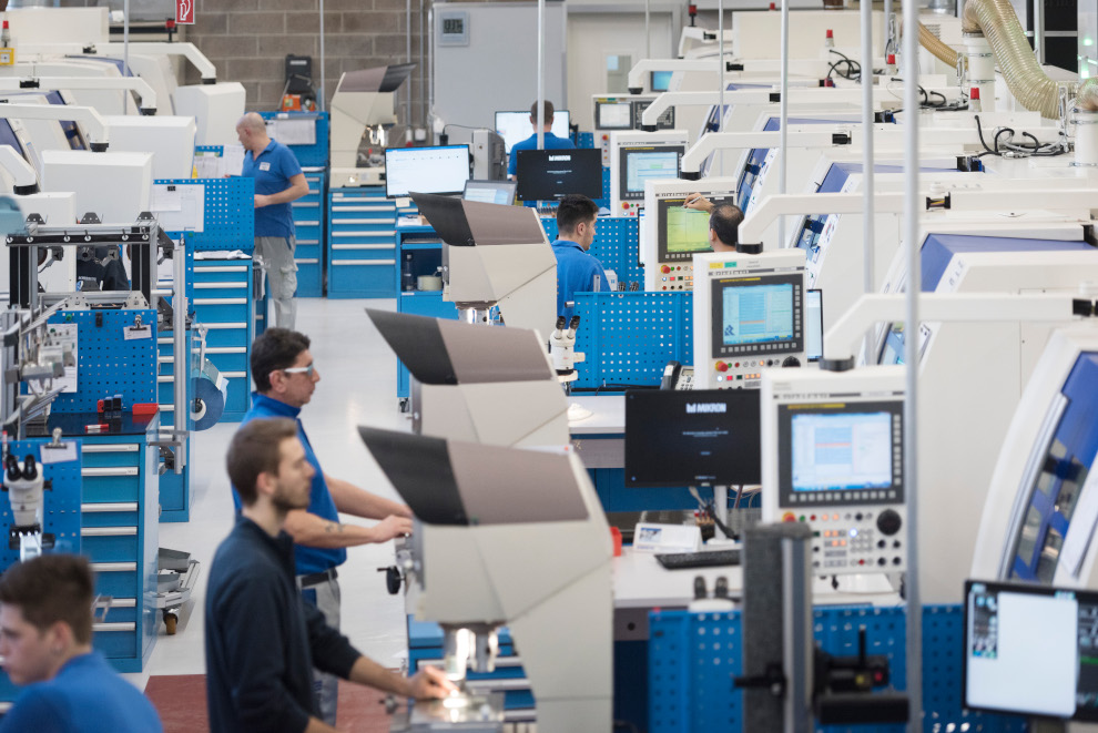 La Mikron di Agno è fra le aziende svizzere che stanno pagando il prezzo del rallentamento economico della Germania (Keystone)