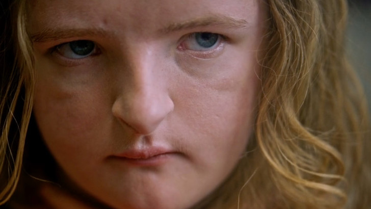 Milly Shapiro interpreta Charlie Graham (youtube)