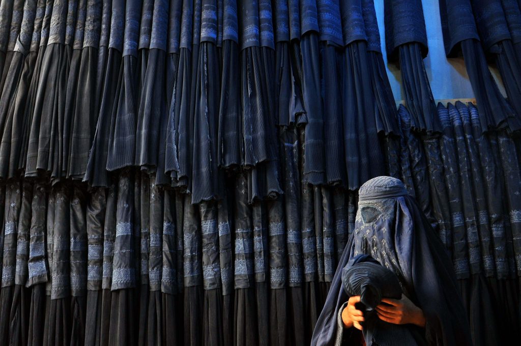 Coperte dal burqa (Keystone)