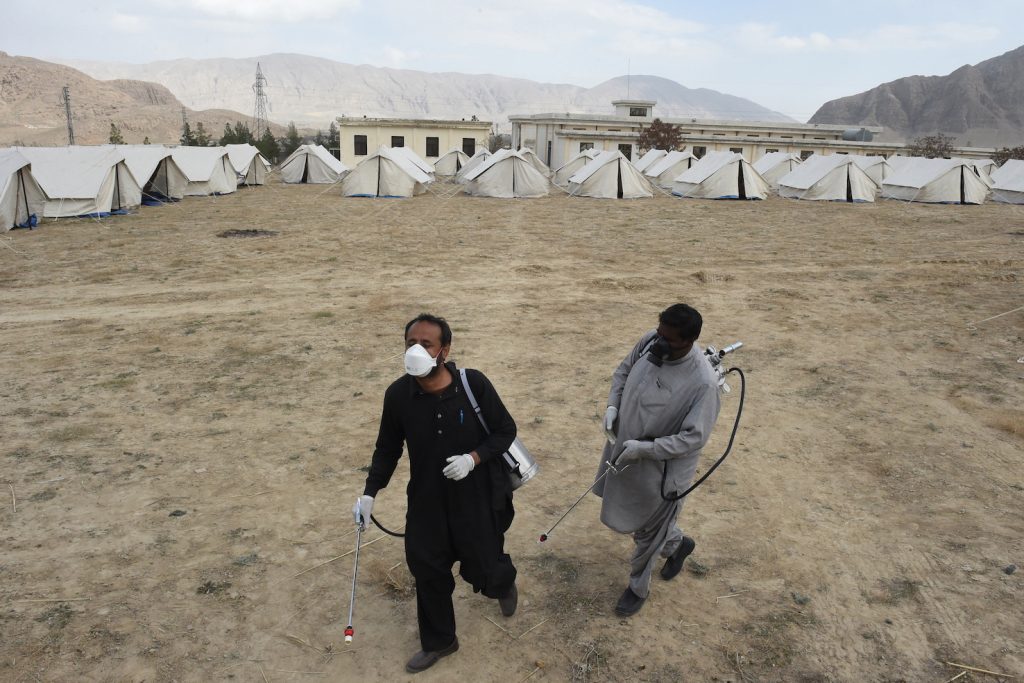 Quello di Taftan, più che di un campo di quarantena, è diventato un campo di sterminio di massa gestito dall’esercito (AFP)