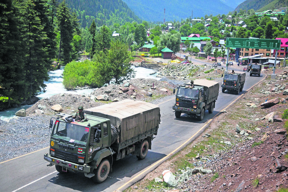 Truppe indiane dirette a Leh: Delhi rafforza la sua presenza militare ai margini della regione contesa dell’Aksai Chin (Keystone)