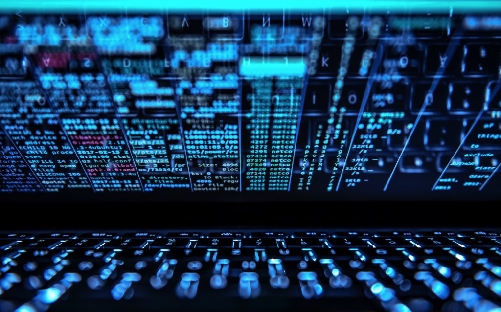 Facebook ha ammesso di essere assediato da miliardi di account falsi che cercano di manipolare le elezioni europee e americane e per fare soldi (Keystone)