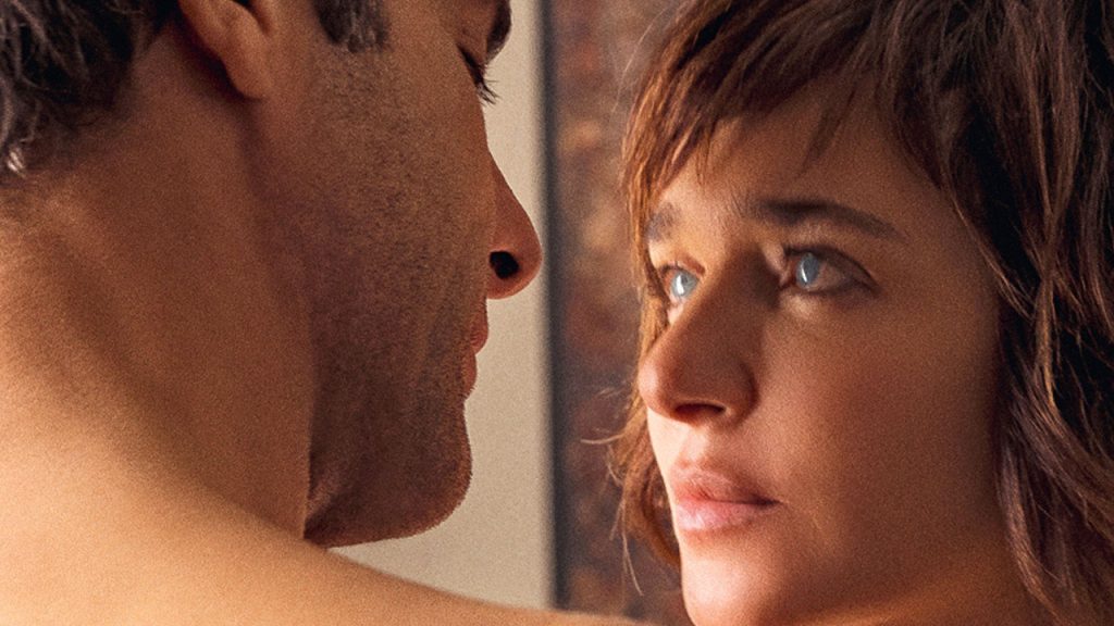 Giannini e Golino in un'intensa scena di «Il colore nascosto delle cose»