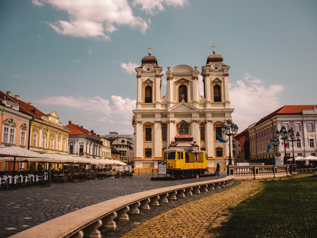 Veduta di Piazza Unirii a Bucarest (foto di Florin Dragoi)